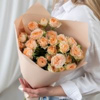 5 кустовых бежевых роз