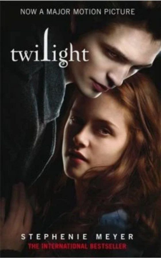 Twilight: Twilight, Book 1 (Twilight Saga) by Stephenie Meyer  "Сумерки": "Сумерки", книга 1 (Сумеречная сага) Стефани Майер