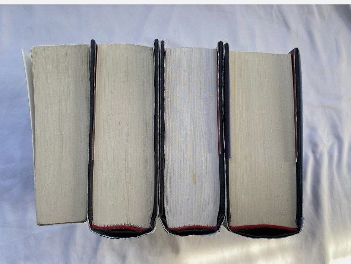 Twilight saga 4 book set series HC & PB Eclipse, New Moon, Breaking Dawn.. Серия из 4 книг "Сумеречной саги" - "Затмение", "Новолуние", "Рассвет"..