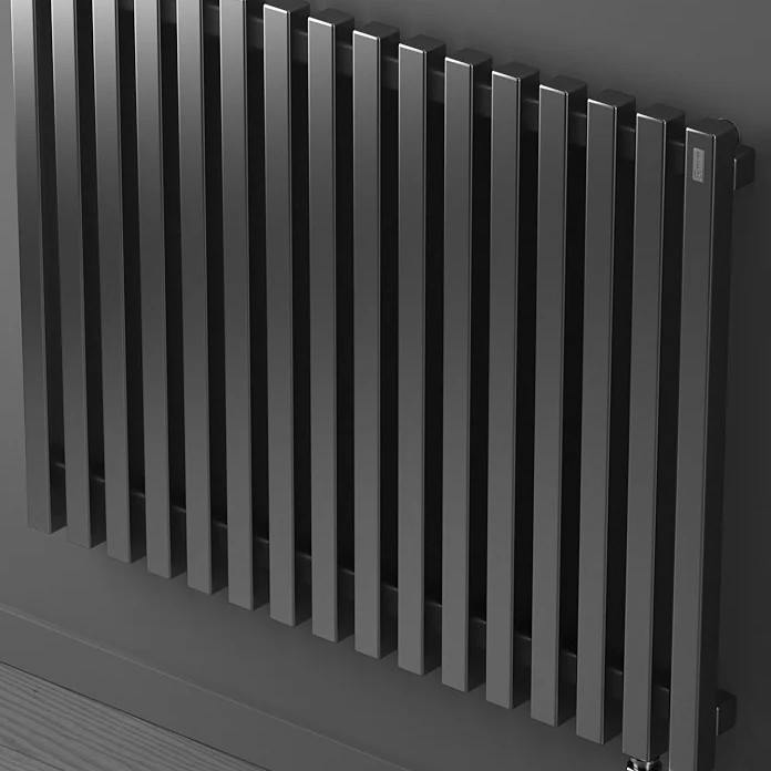 Изображение Полотенцесушитель вертикальный водяной Broner MOOT V 4 1600.180 30х30 180 мм