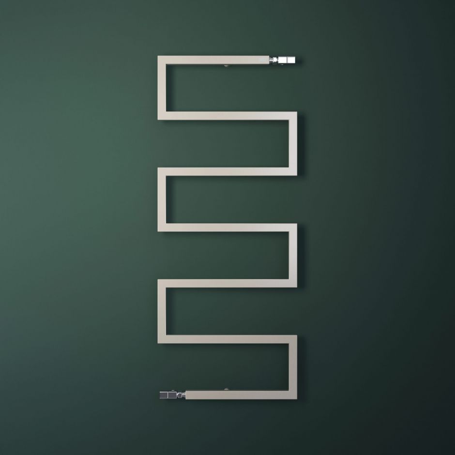 Полотенцесушитель вертикальный Broner Viper VP.050.070.0000 водяной 500 мм ФОТО