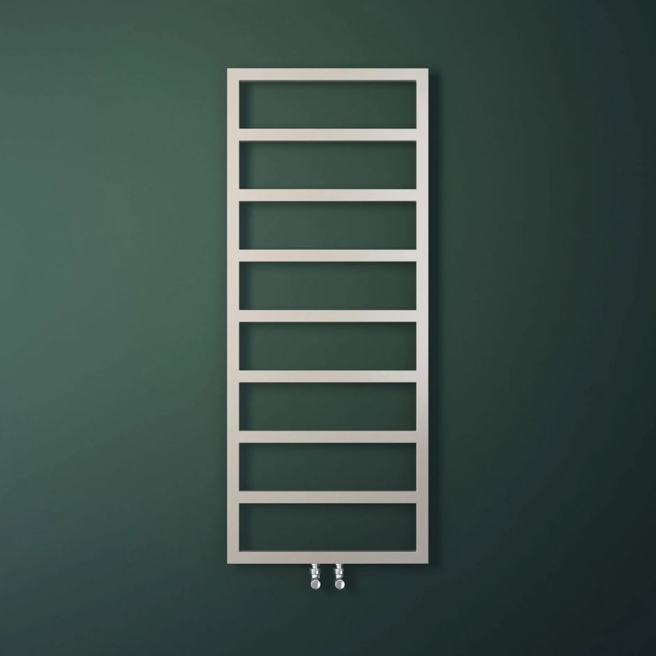 Полотенцесушитель вертикальный Broner Cube CB.EL.050.120.0000 электро 500 мм ФОТО