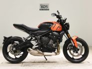 TRIUMPH TRIDENT660
