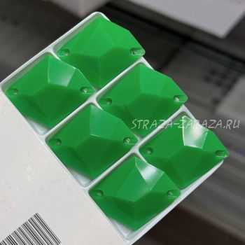 Глянцевые Пластиковые Пришивные Стразы Green Космик 26*36 мм