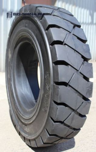 Шина цельнолитая 8.25-15 QH304 FORERUNNER
