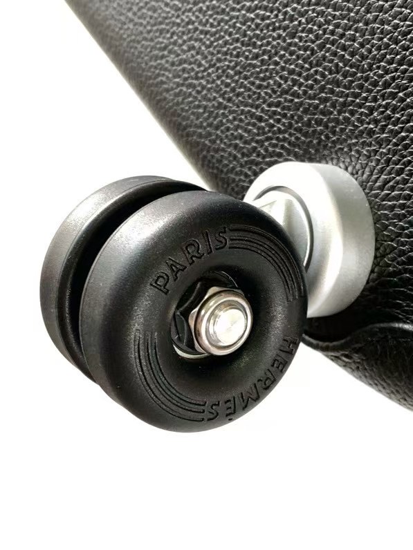 Чемодан Hermes Cabin Suitcase