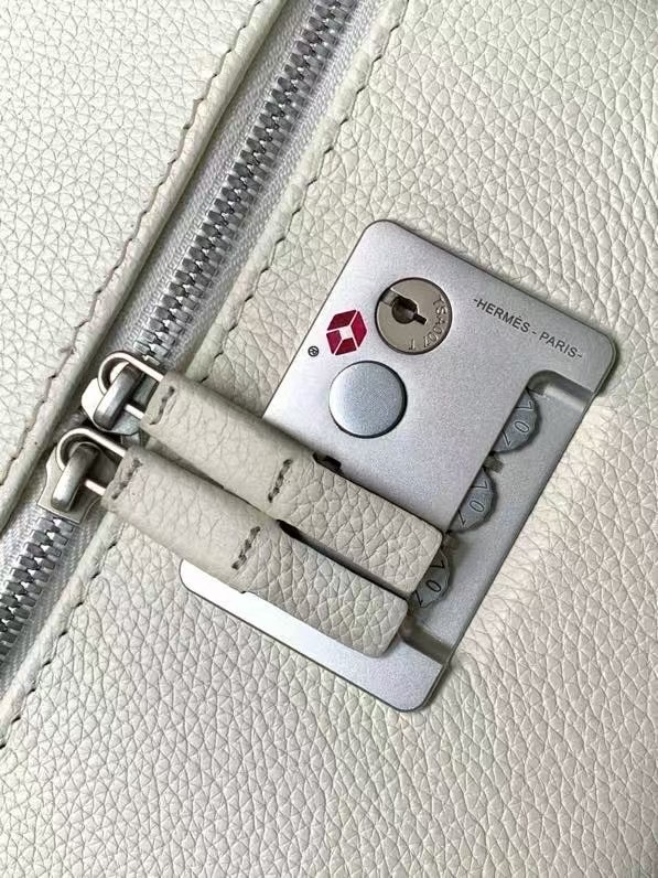 Чемодан Hermes Cabin Suitcase