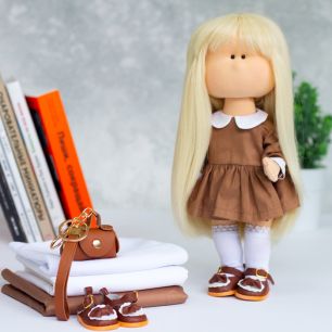 Набор для курса Школьники (девочка в коричневом платье)