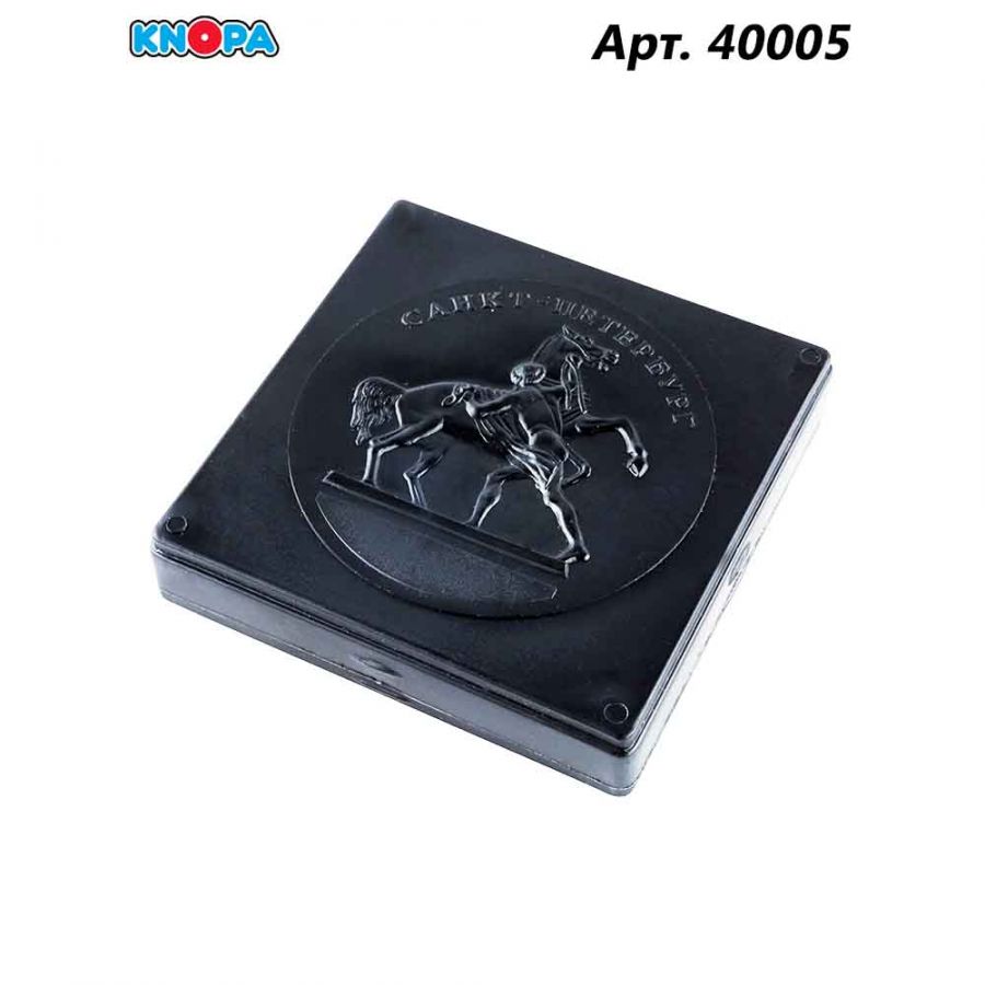 Игра комбинированная: шахматы, шашки.