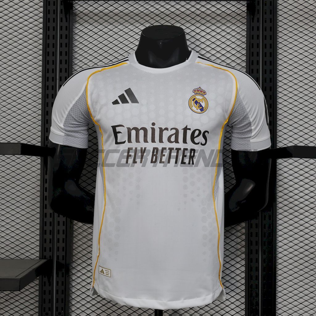 Домашняя форма Real Madrid(игровая версия) 25/26