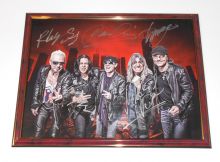 Автографы: Scorpions. Клаус Майне, Рудольф Шенкер, Маттиас Ябс, Микки Ди, Павел Мончивода
