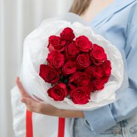 15 красных роз (сорт Кения)