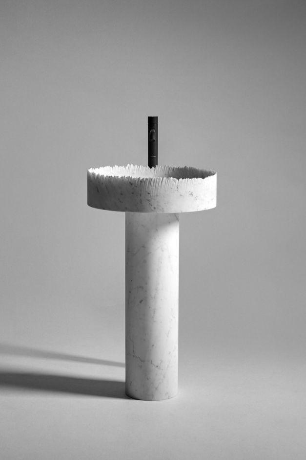 Раковина напольная из камня Antonio Lupi Lavabi FLOW 47х47 см ФОТО