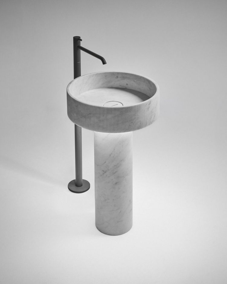 Раковина напольная Antonio Lupi Lavabi FILORIGO 47х47 см ФОТО