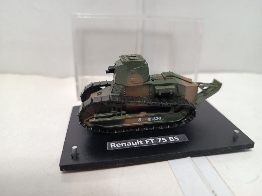 Французский танк Renault FT 75 BS (1/72)