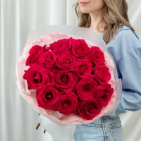 15 малиновых роз (сорт Пинк Флойд)