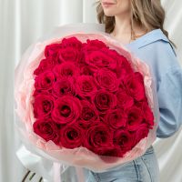 35 малиновых роз (сорт Пинк Флойд)