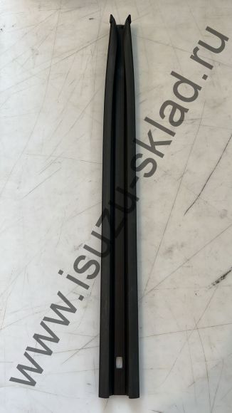 Уплотнитель стекла двери/направляющая стекла nqr90/npr75/nmr85/nlr85 (Isuzu)