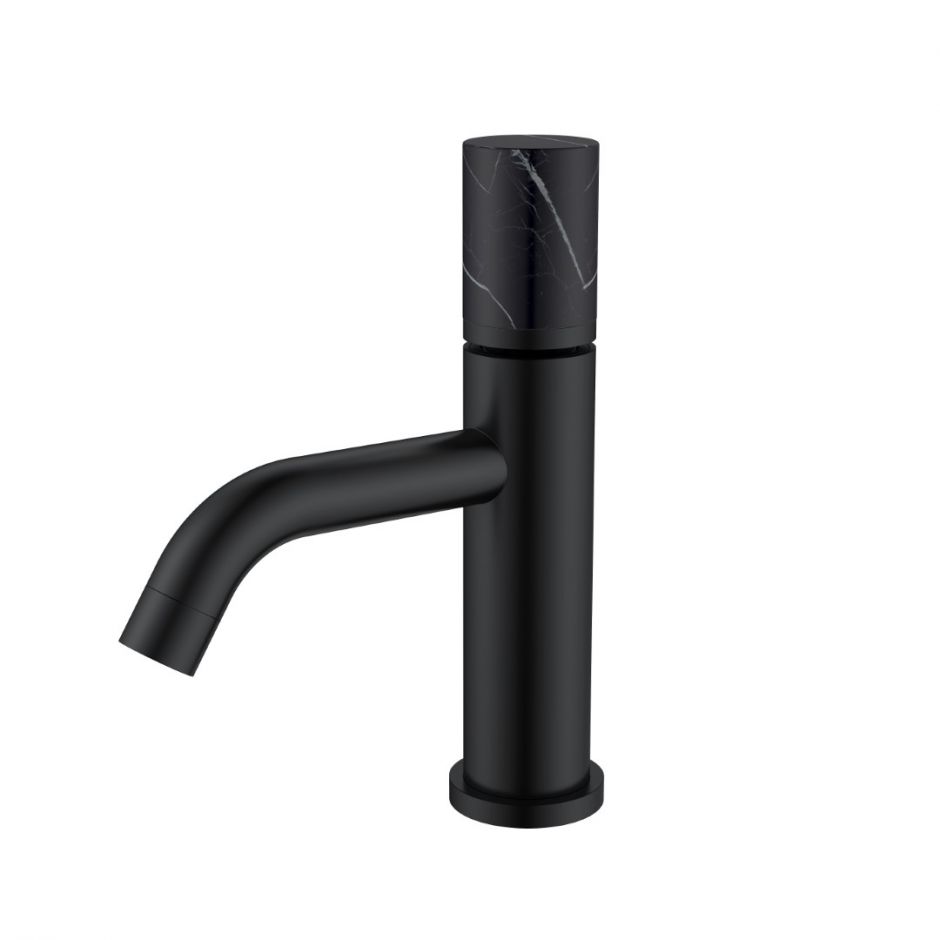 Черный смеситель для раковины Boheme Stick 121