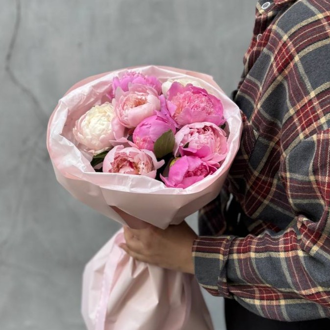 Пионы 9шт  в стильной упаковке