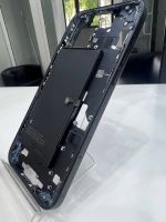 Apple iPhone рамка 15 Plus сборе со шлейфами, аккумулятором оригинал с разбора (снятый) царапины черный