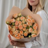 Кустовые бежевые розы (Кения)