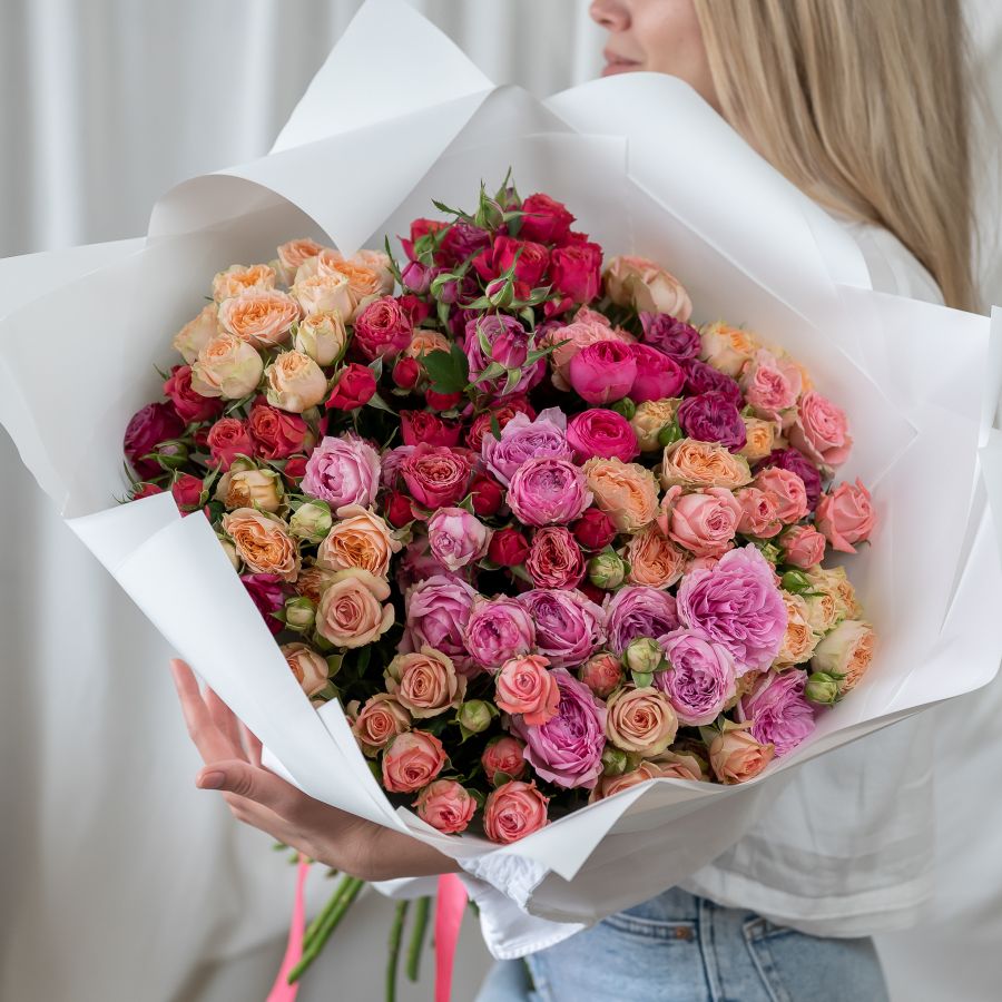 25 кустовых роз цвета микс (Кения)