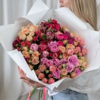 25 кустовых роз цвета микс (Кения)
