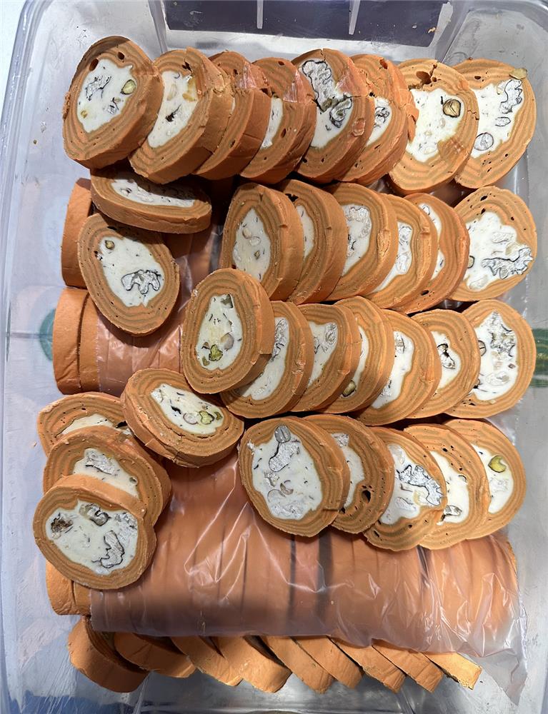 Халва "Рулет" со вкусом "Апельсин" с фисташкой, грецким орехом и миндалем "Узбекская"