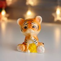 Фигурка керамика «Рыжий тигрёнок с монетками», 8?6.4?5 см