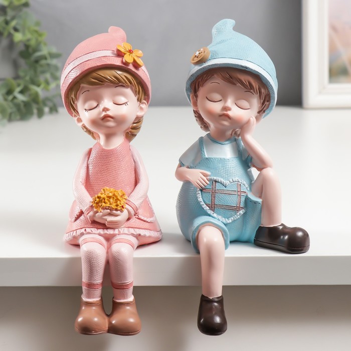 Фигурка полистоун «Мальчик. Девочка спит сидя», 8?6?19.5 см, МИКС