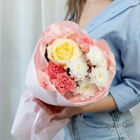 Комплимент с кремовой розой