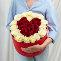 Коробка L красное сердце (роза)