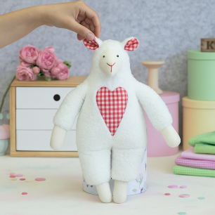 Набор для пошива игрушки Овечка Ханна// Кантри