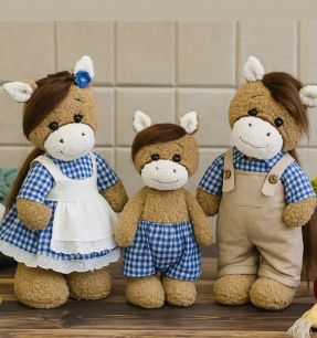 Набор для пошива игрушек СЕМЬЯ лошадок в синем // Кантри