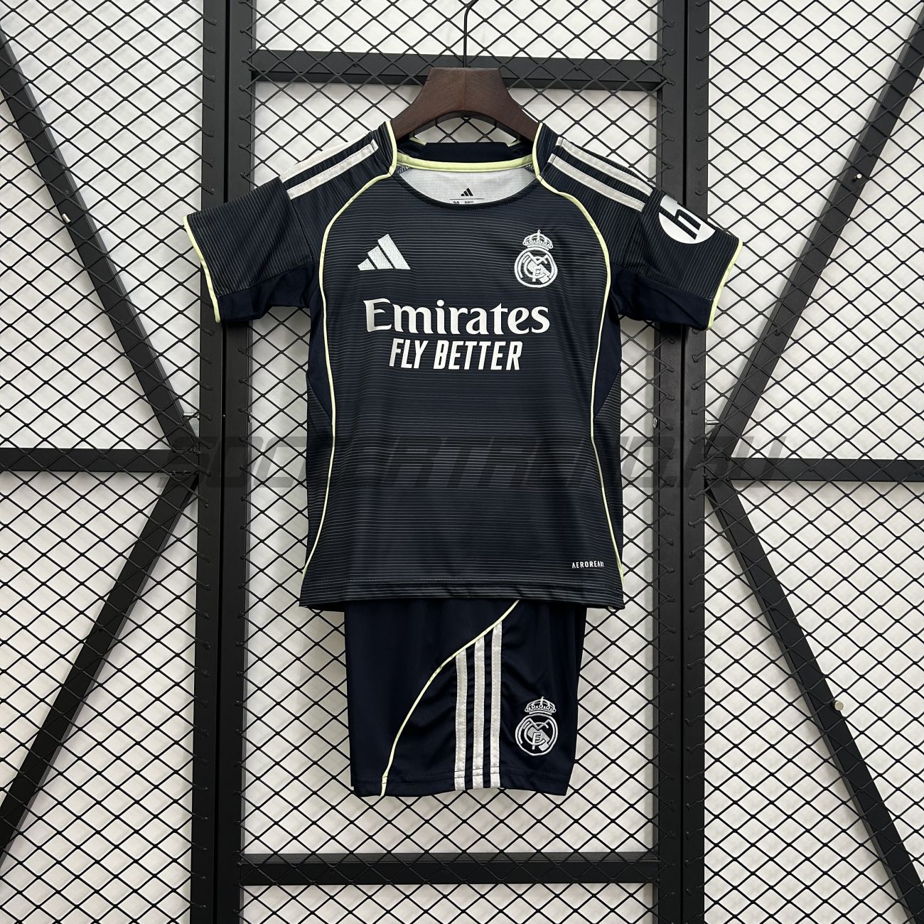 Детский комплект Real Madrid(гостевая форма) 25/26