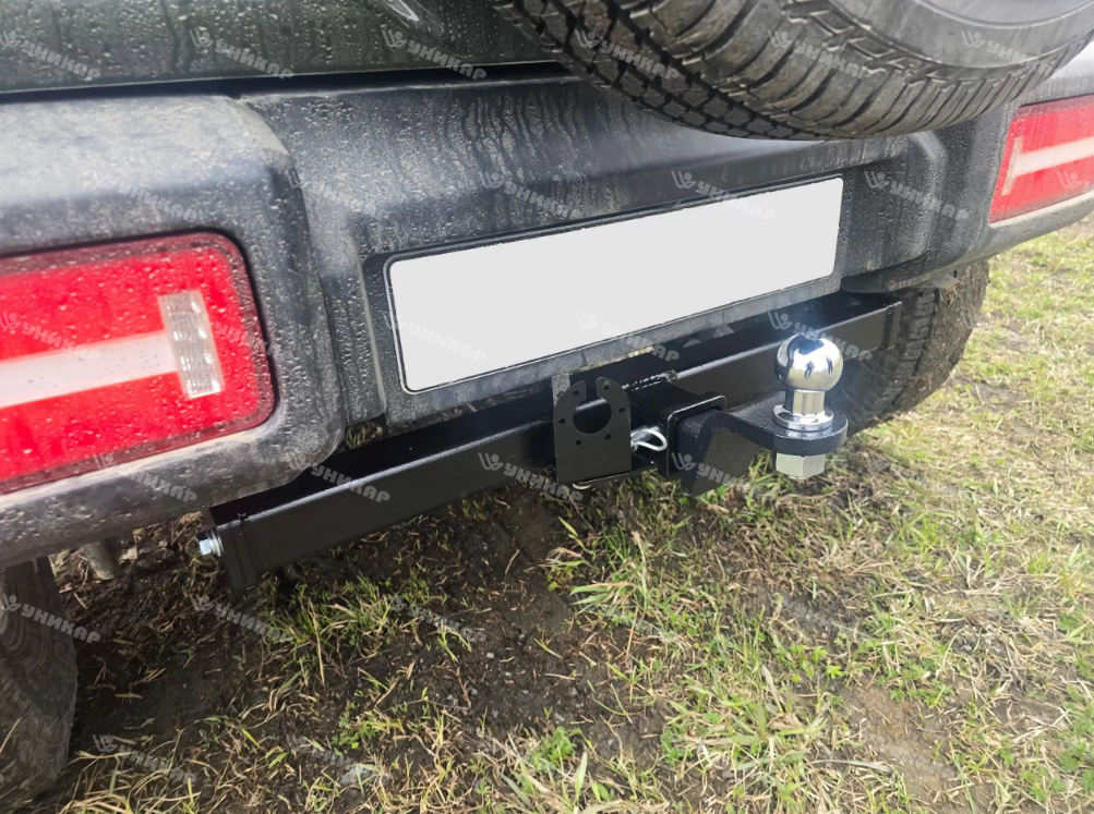 Фаркоп для Suzuki Jimny IV поколение (3 двери) (под квадрат)