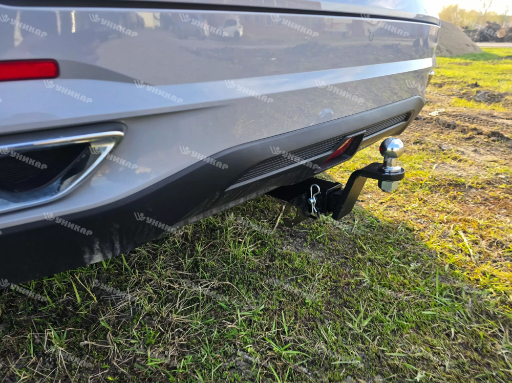 Фаркоп для Changan UNI-S I поколение (под квадрат)