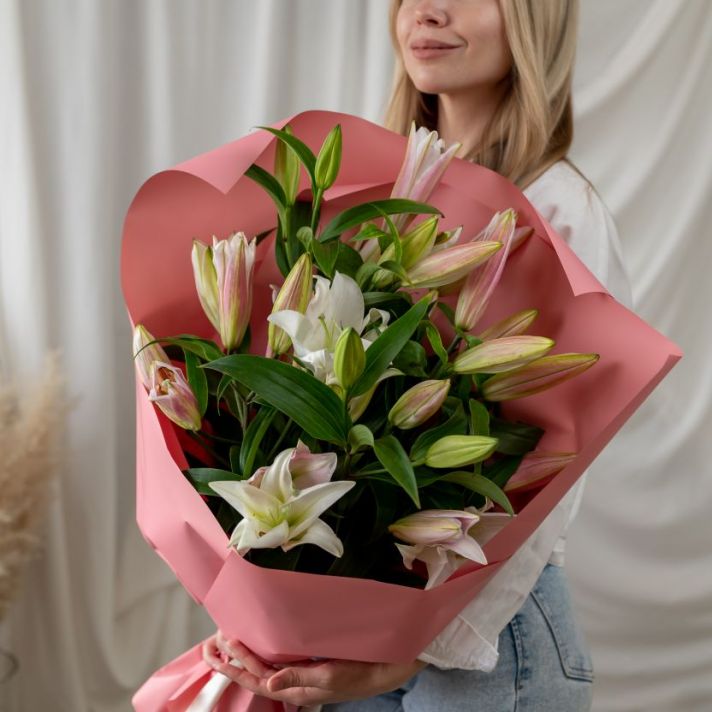 Лилии от 3 шт