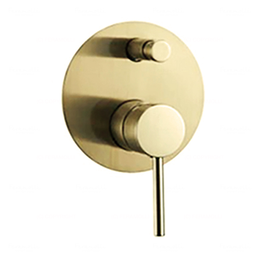 Смеситель однорычажный скрытого монтажа ванна/душ Feramolli GL630, золото цена от 32 389 ₽ Фото Смеситель однорычажный скрытого монтажа ванна/душ Feramolli GL630, золото