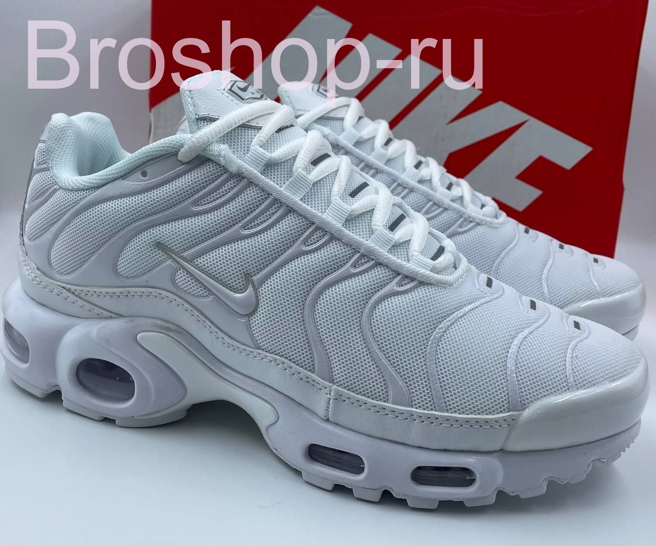 Кроссовки Брендовые осенние С супер ценой
