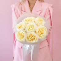 7 пионовидных роз (сорт Кендл Лайт)