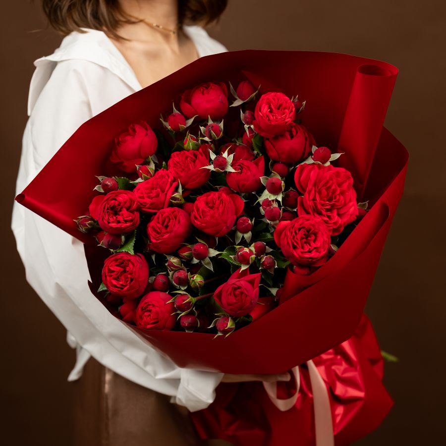 15 кустовых роз (сорт Ред Пиано)