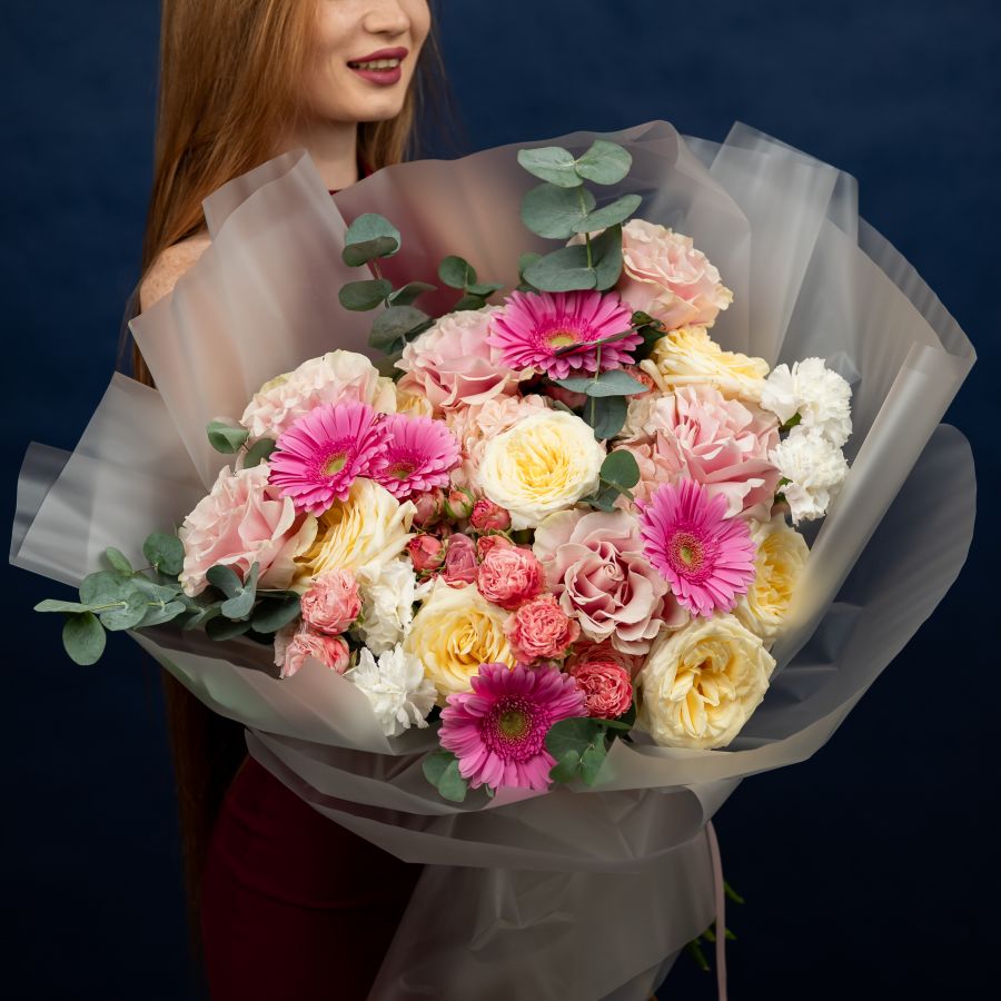 Сборный букет на 12000