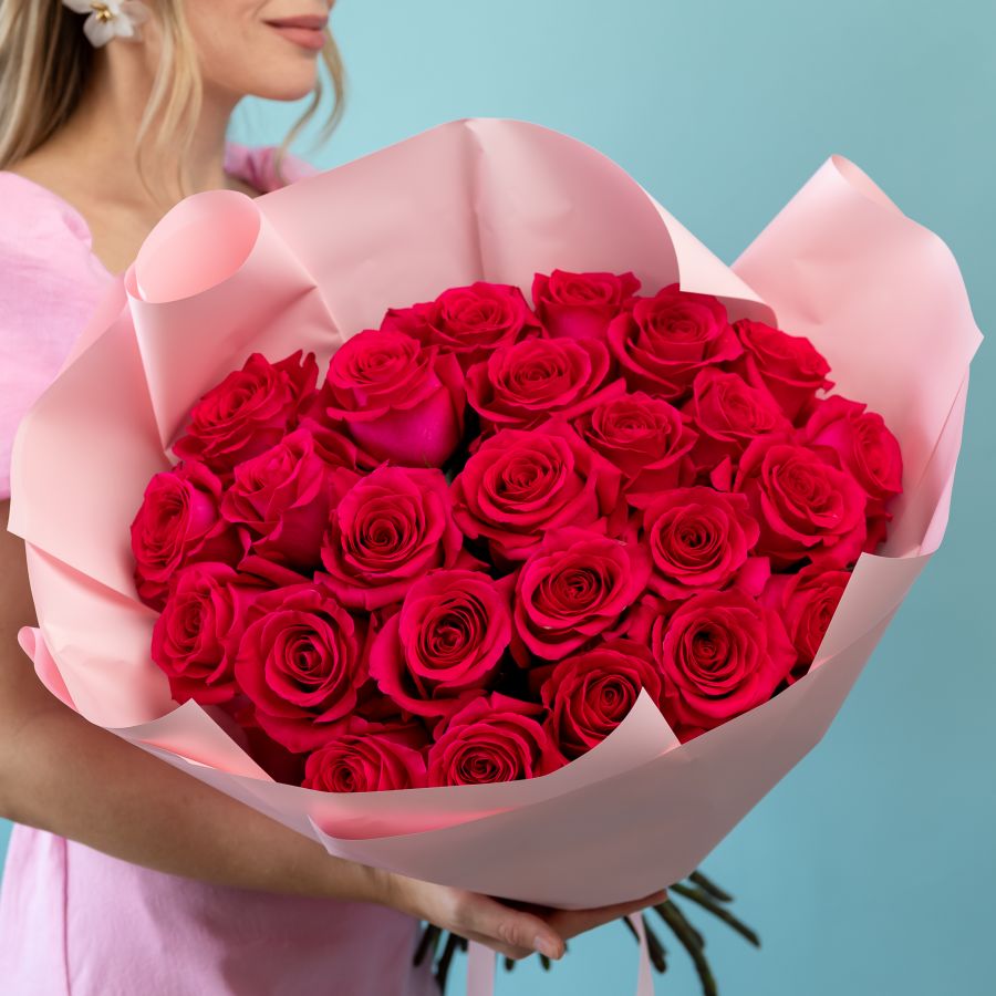 25 розовых роз 60см