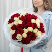 35 красно-белых роз (сорт Эквадор 60 см)