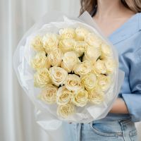 25  белых роз Эквадор (сорт Мондиаль)