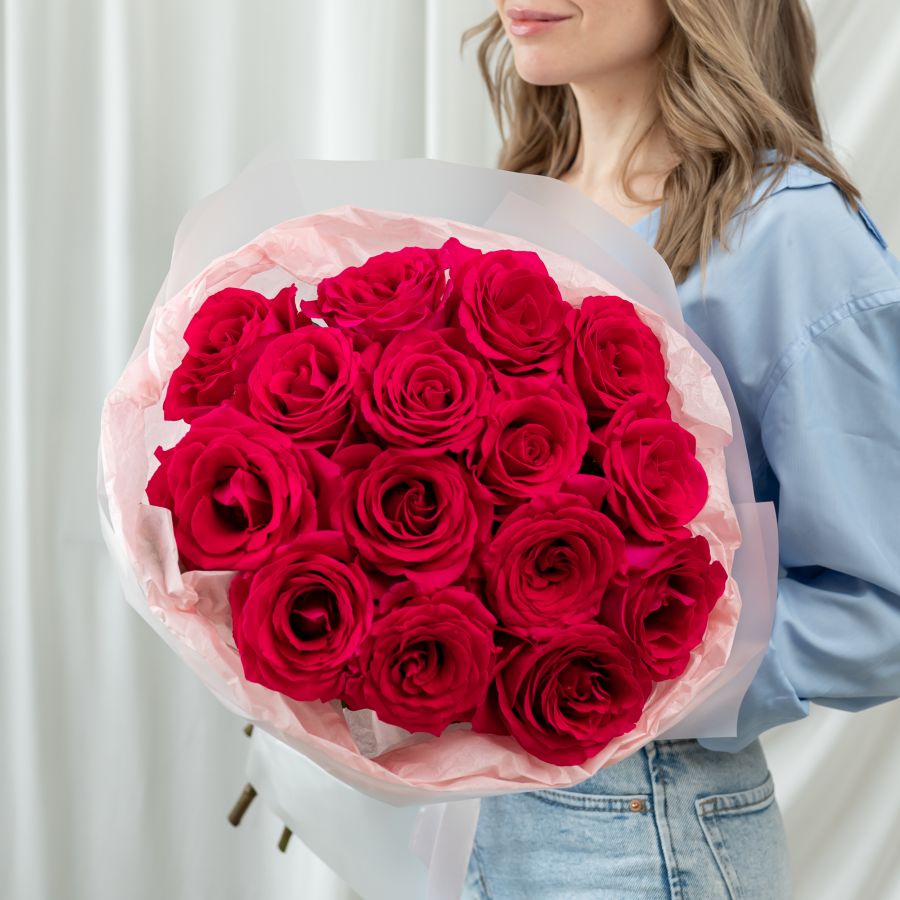 15 малиновых роз (сорт Пинк Флойд)