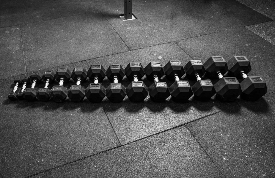 Yousteel Гантель 7 кг гексагональная