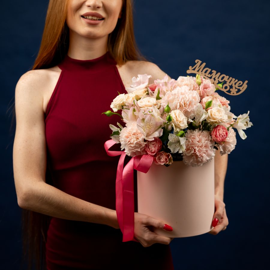 Шляпная коробка "Маме" размер М